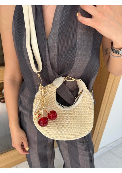 Oval Kesim Hasır Cherry Çanta Krem