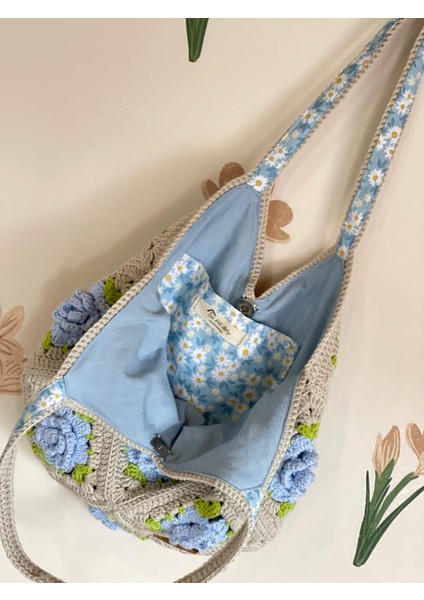 Mavi Gül Motif Detaylı Örgü Çanta