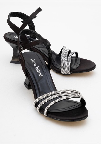 Kadın Biyeli 3 Taşlı Topuklu Ayakkabı Siyah Saten