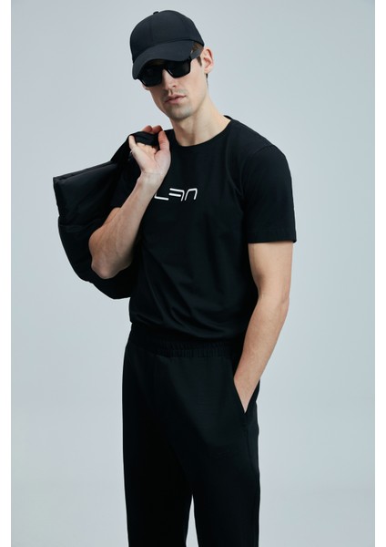 Blaze Modern Grafik T- Shirt Siyah fiyatları