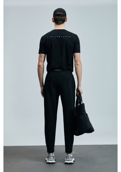 Blaze Modern Grafik T- Shirt Siyah