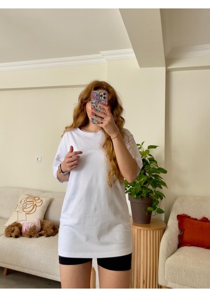 Beyaz Oversize Pamuklu Bisiklet Yaka T-Shirt