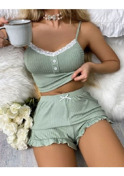 Yeşil Kurdele Detaylı Şortlu Pijama Takım fırsatları