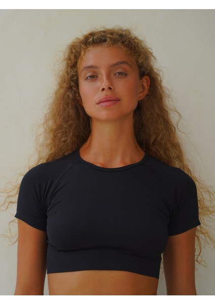 Rufus Siyah Kısa Kollu Crop Top modelleri