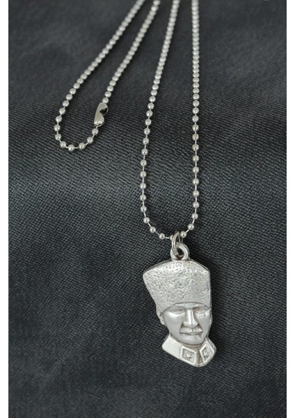 Atatürk Figürlü Metal Erkek Kolye