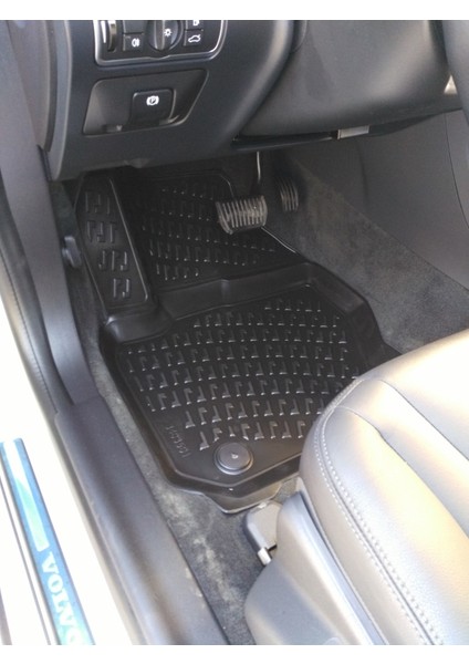 Volvo S60 3D Siyah Havuzlu Paspas 2010 ve 2019