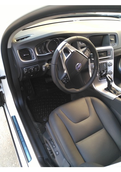 Volvo S60 3D Siyah Havuzlu Paspas 2010 ve 2019