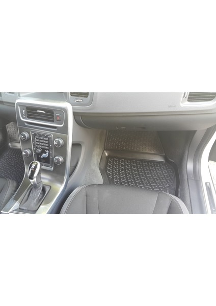 Volvo S60 3D Siyah Havuzlu Paspas 2010 ve 2019