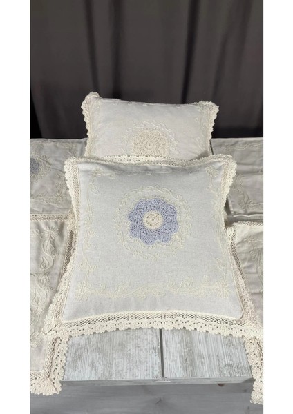 Dantel Detaylı Krem Dekoratif Kırlent Kılıfı – El Işlemeli Vintage Yastık Kılıfı 40X40 cm