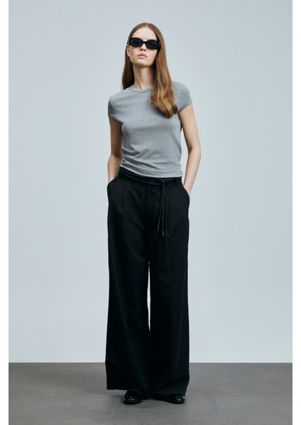 Ann Kadın T- Shırt Siyah fırsatları