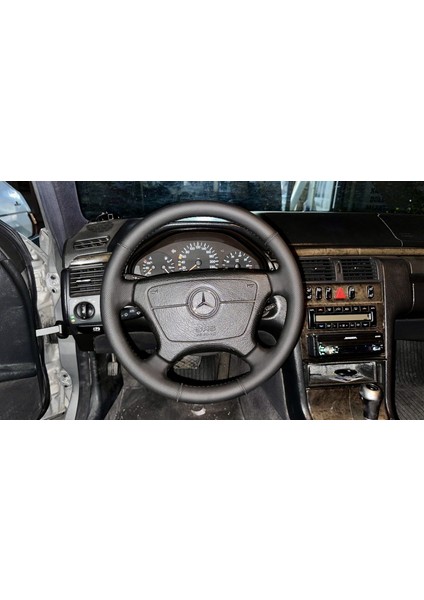 Mercedes E200 Araca Özel Direksiyon Kılıfı Çap 40 Eni 9.5 cm Olan Araçlara Uyumludur