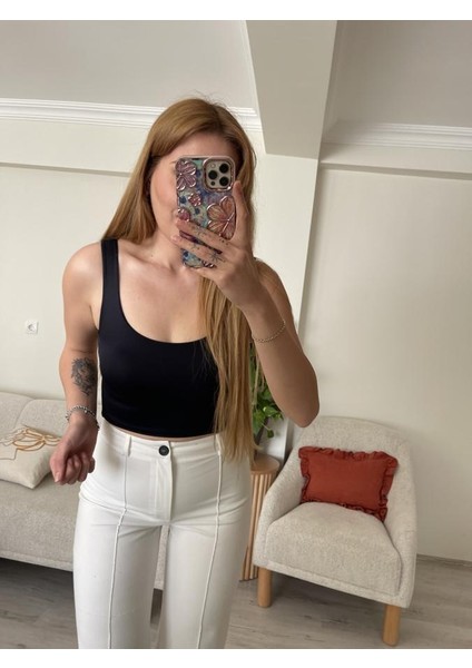 Siyah Yuvarlak Yaka Esnek Crop Bluz fiyatları