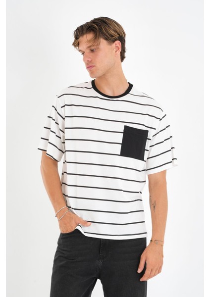 Alexandergardı Cep Detaylı Bisiklet Yaka Çizgili T-Shirt