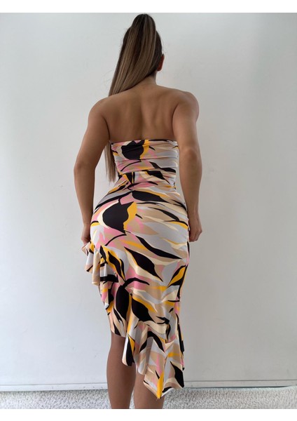 Renkli Desenli Bel Ve Göğüs Dekolteli Toka Detaylı Elbise fiyatları