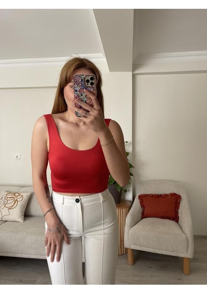Kırmızı Yuvarlak Yaka Esnek Crop Bluz fiyatları