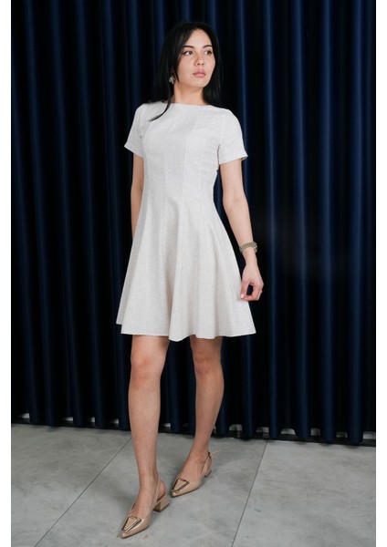 Keten Yarım Kollu Pileli Elbise - Oversize & Şık fiyatları