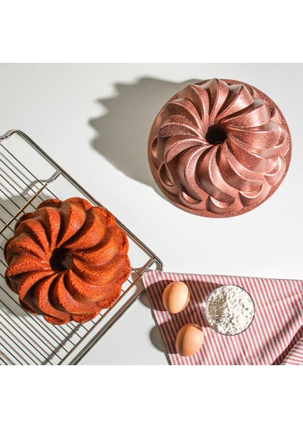 Nilüfer Rose Gold Döküm Kek Kalıbı 24,5 cm