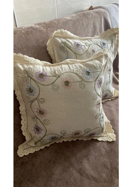 Nakışlı Çiçek Desenli Dantel Kenarlı 2’li Kırlent Kılıfı – 40X40 cm fiyatları