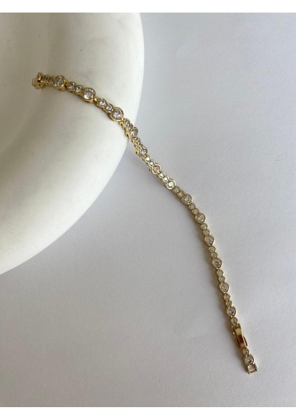 Xuping Özel Seri Yuvarlak Asimetrik Taşlı Su Yolu Gold Bileklik indirimleri