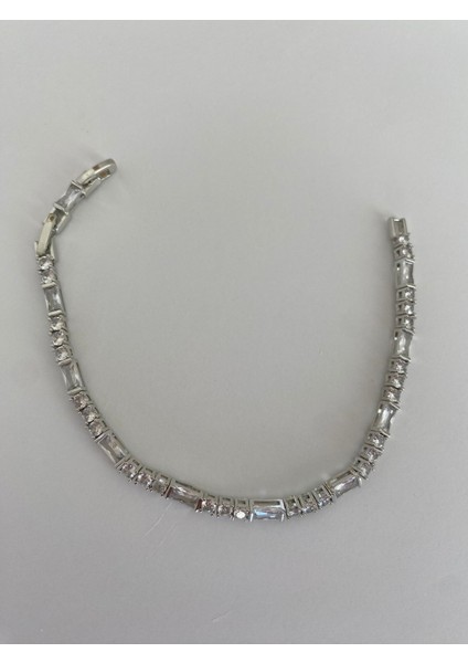Xuping Özel Seri Kare Baget Su Yolu Silver Bileklik fiyatları