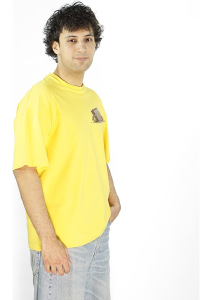 Structura Mortis | Sarı Renk Baskılı Erkek T-Shirt | Oversize modelleri
