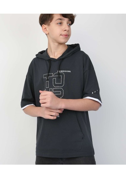 Erkek Çocuk Kapüşonlu Tişört modelleri