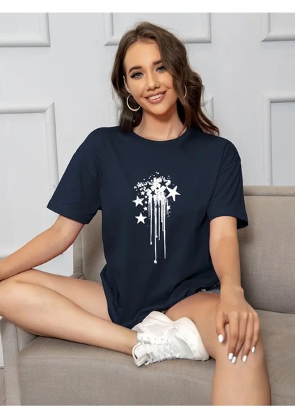 Kadın Lacivert Sanatsal Yıldız Ön Baskılı Oversize T-Shirt