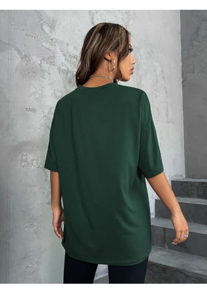 Kadın Yeşil Sanatsal Yıldız Ön Baskılı Oversize T-Shirt fiyatları