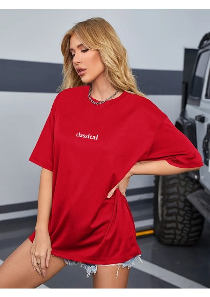 Kadın Kırmızı Classical Ön Baskılı Oversize T-Shirt modelleri