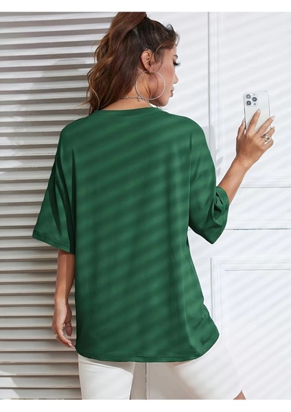 Kadın Yeşil Classical Ön Baskılı Oversize T-Shirt modelleri