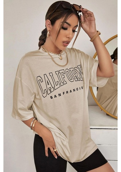 Unisex California Baskılı Tasarım Tshirt fiyatları