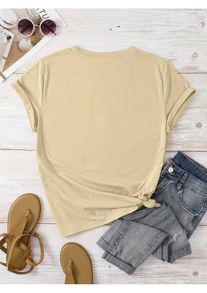 Kadın Pamuklu Ön Baskılı Papatya Kelebek Tasarım Tshirt fiyatları