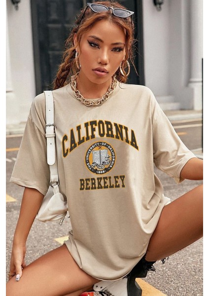 Unisex California Baskılı Tasarım T-Shirt