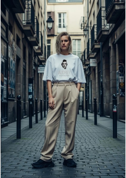 Oversize Baskılı T-Shirt Audrey Hepburn fiyatları