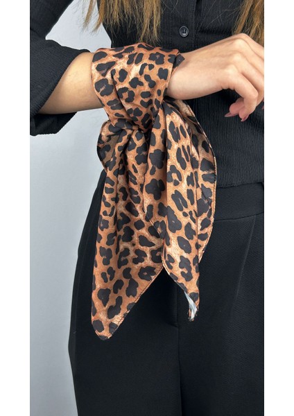 , Duyarlılık Etiketi ve Leopar Desen, Fular 32, 56cmx56cm fiyatları