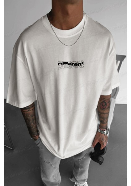 Erkek Ekru Beyaz Different Oversize Fit Bol Geniş Kalıp Salaş Kesim T-Shirt