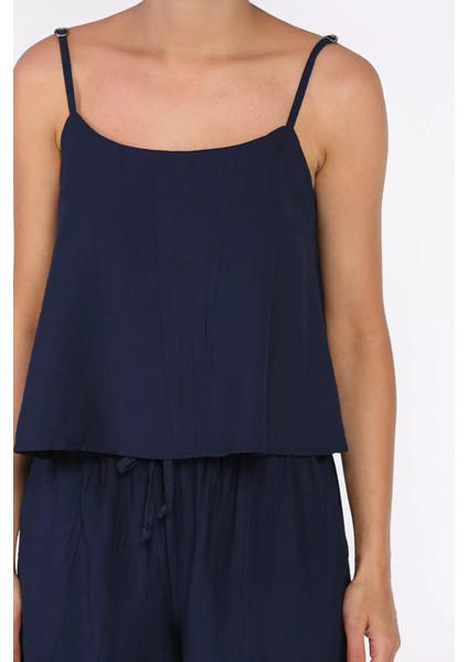 Kadın Ayarlanabilir Askılı Bluz Bel Lastikli Şort Ikili Takım P-00017791 fırsatları