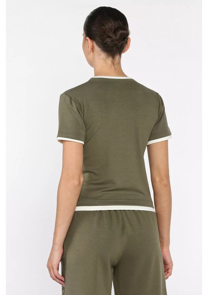 Bisiklet Yaka Kadın Tişört P-00017733 modelleri