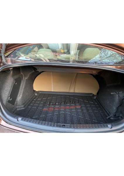 Mazda 3 Sedan 2009-2012 Arası 3D Kauçuk Bagaj Havuzu