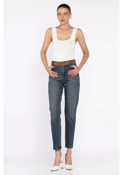 Kadın Kemer Detaylı Mom Jean Kot Pantolon P-00015008