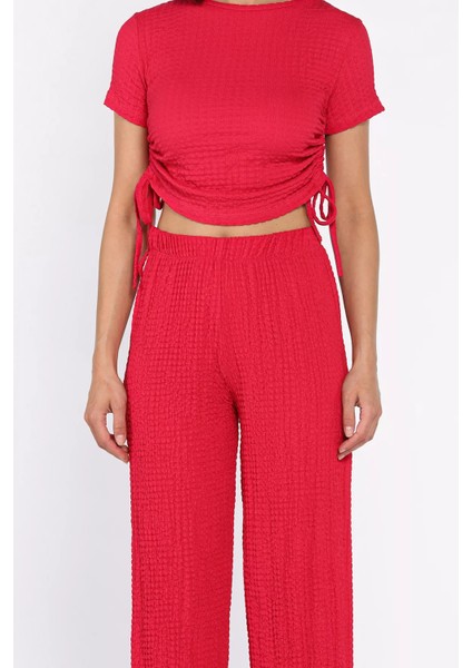 Kadın Kendinden Desenli Yan Büzgülü Bluz Pantolon Ikili Takım P-00017568 fırsatları