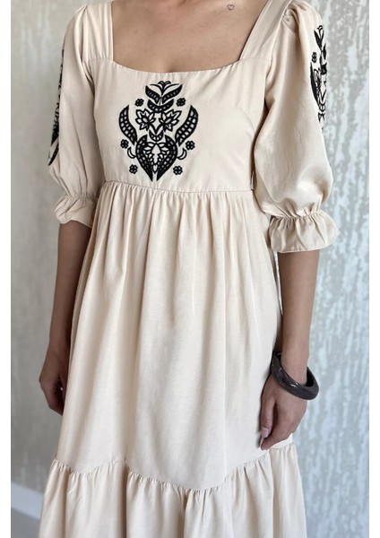 Kadın Kare Yaka Nakışlı Elbise P-00016393 fırsatları