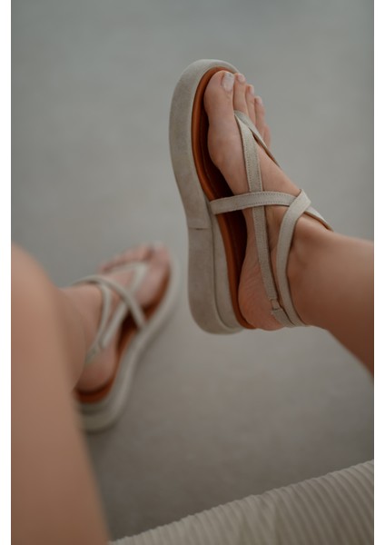 Olia Hakiki Deri Parmak Arası Bilekten Bağlamalı Kadın Sandalet- Bej Süet fiyatları