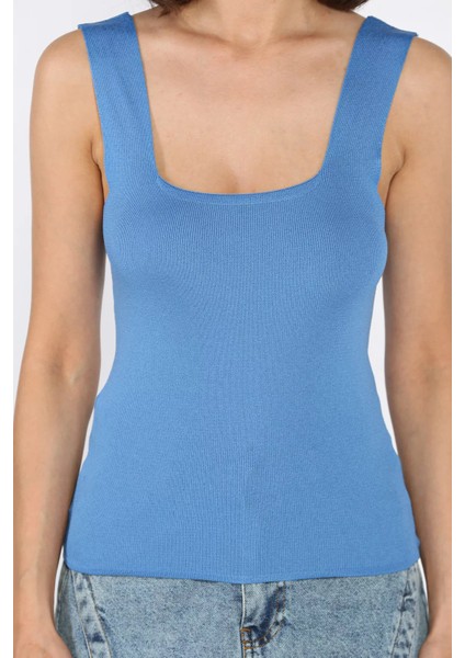 Kare Yaka Askılı Likralı Kadın Triko Bluz P-00017658 fırsatları