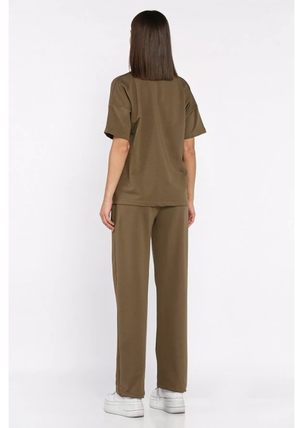 Kadın Kalp Nakışlı Bisiklet Yaka Tişört Pantolon Ikili Takım P-00017619 modelleri