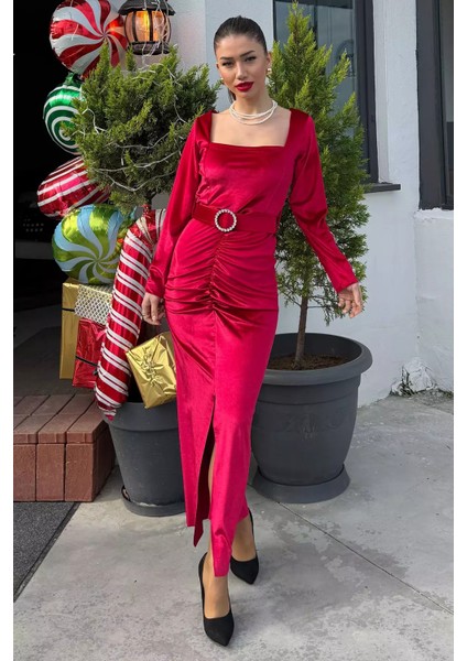 Kadın Kare Yaka Ön Büzgülü Taşlı Kemerli Kadife Elbise P-00014472