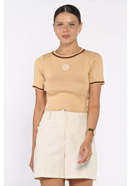 Bisiklet Yaka Nakış Detaylı Likralı Kadın Triko Bluz P-00009103 fiyatları