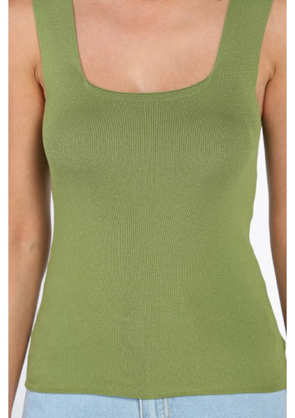 Kare Yaka Askılı Likralı Kadın Triko Bluz P-00017658 fırsatları