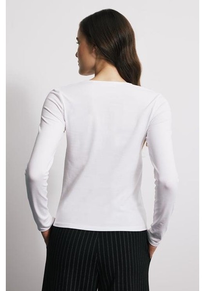 V Yaka Düğümlü Uzun Kol T-Shirt fırsatları
