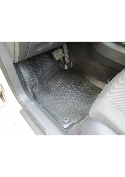 Volkswagen Golf 6 3D Siyah Havuzlu Paspas 2008 ve 2012 modelleri